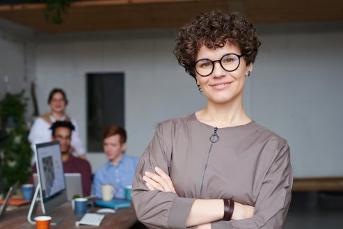 De schoolleider voortgezet onderwijs en haar team