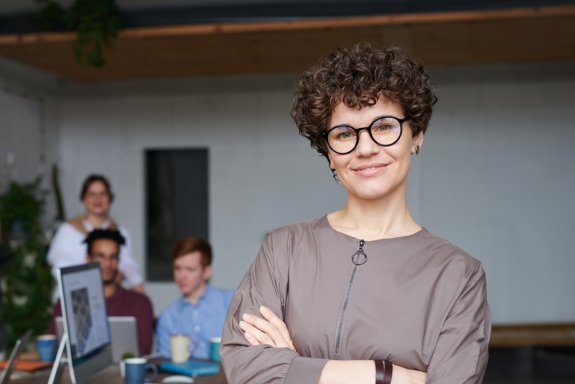 De schoolleider voortgezet onderwijs en haar team